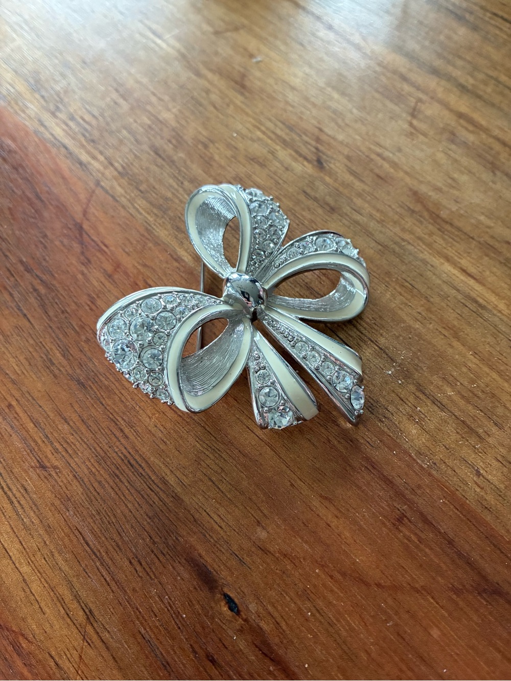 Nolan Miller Shining Spirit Bow Brooch Pin Vintage Silver Tone Rhinestones - Picture 7 of 12
